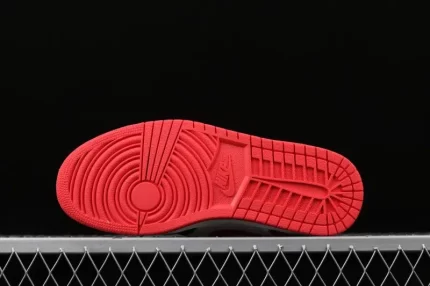 JORDAN 1 TRACK RED 4 800x533