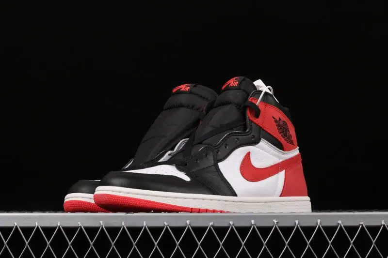 JORDAN 1 TRACK RED 5 800x533 JORDAN 1 TRACK RED 5 800x533