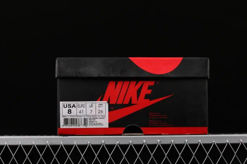 JORDAN 1 TRACK RED 8 800x533 JORDAN 1 TRACK RED 8 800x533