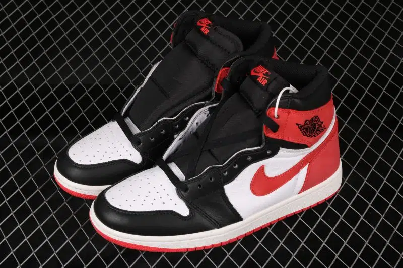 JORDAN 1 TRACK RED 9 800x533 JORDAN 1 TRACK RED 9 800x533