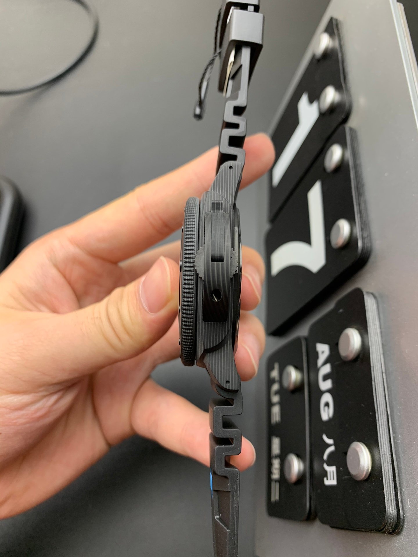 13381404162837818 13381404162837818