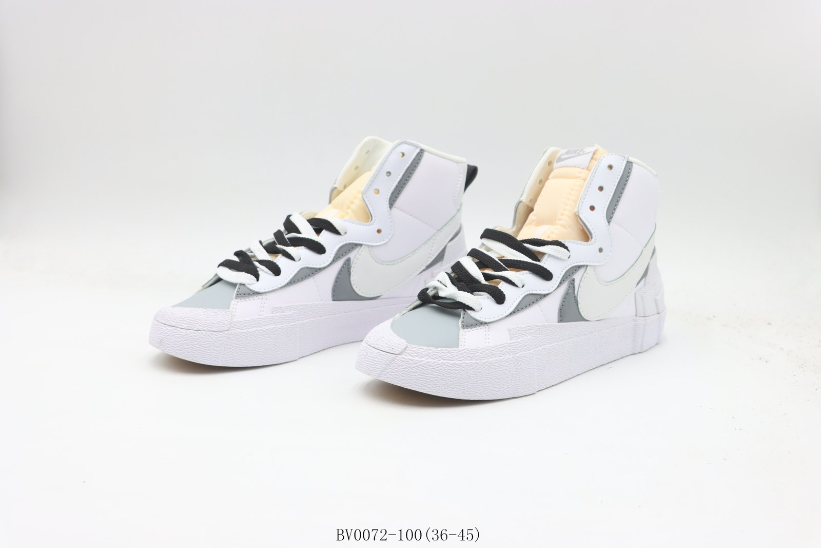 Casual Style White High-Top Sports Shoes White high-top sports shoes with gray accents and black laces