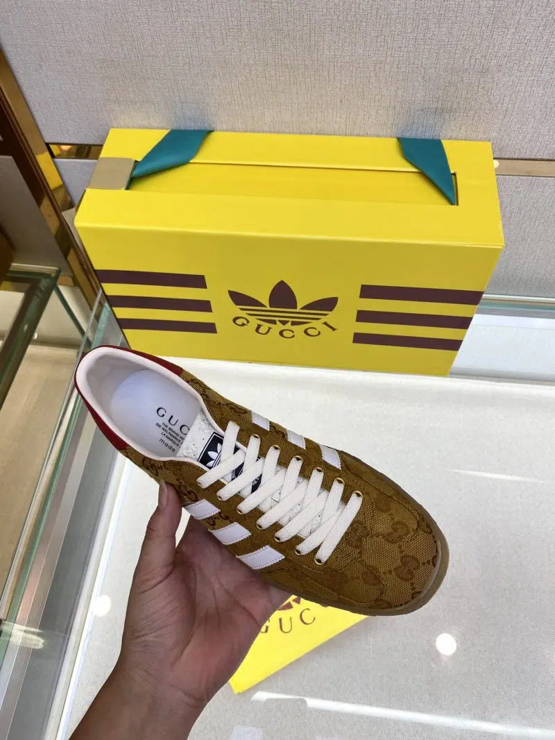 adidas X Gucci Gazelle Brown Red 1 800x1066 adidas X Gucci Gazelle Brown Red 1 800x1066