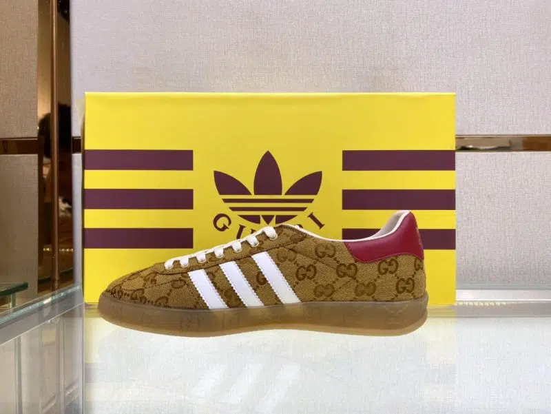 adidas X Gucci Gazelle Brown Red 4 800x601 adidas X Gucci Gazelle Brown Red 4 800x601