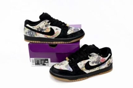 sb dunks supreme 7 800x533