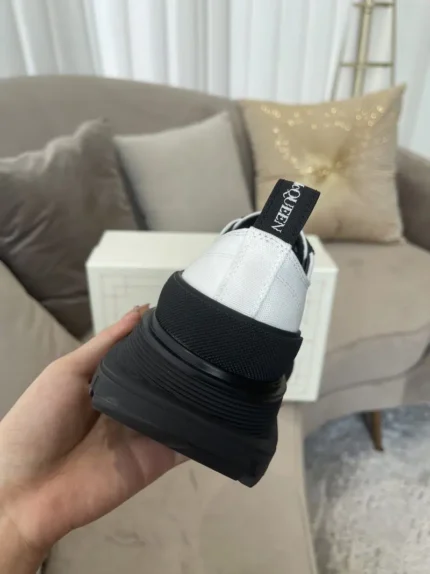 Alexander McQueen Tread Slick Lace Up WhiteBlack Sole 7 800x1067