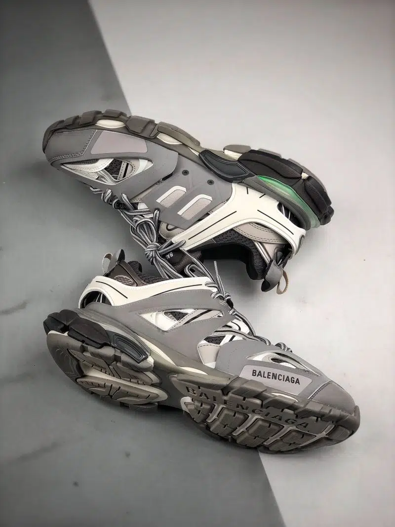 BALENCIAGA TRACK SNEAKER GREY 3 800x1067