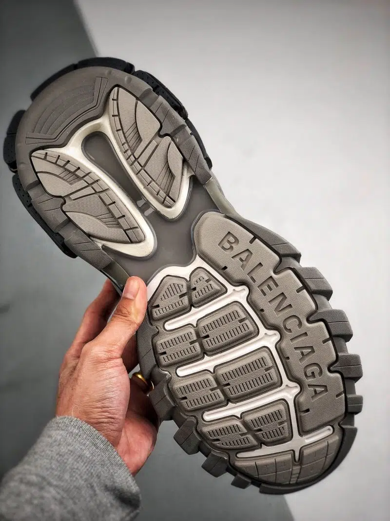 BALENCIAGA TRACK SNEAKER GREY 6 800x1067