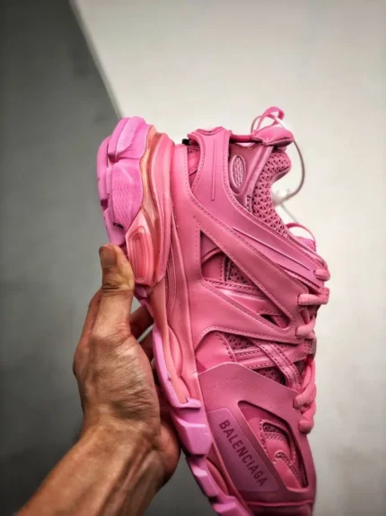 BALENCIAGA TRACK SNEAKER PINK 1 800x1067