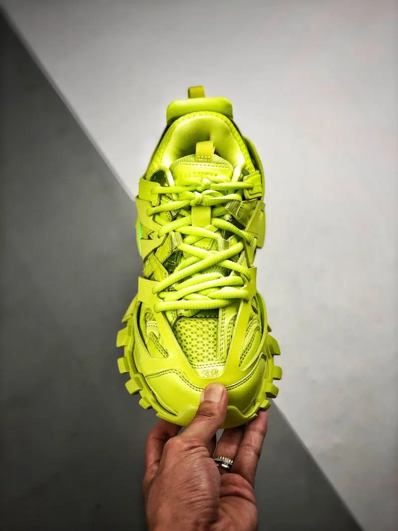 BALENCIAGA TRACK SNEAKER YELLOW 4 800x1067 BALENCIAGA TRACK SNEAKER YELLOW 4 800x1067