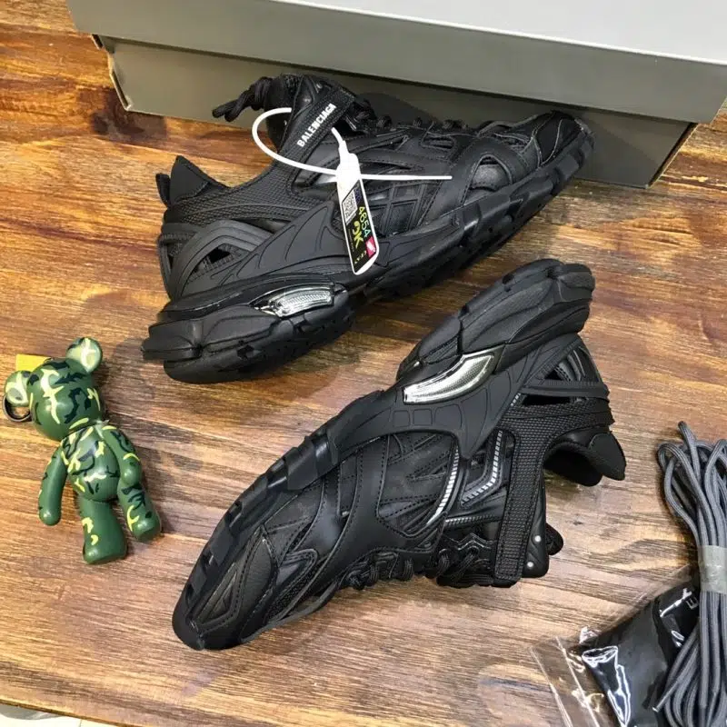 Balenciaga Track2 Black 4 800x800
