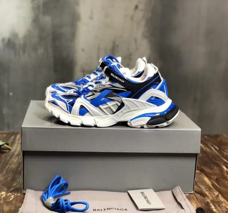Balenciaga Track2 Blue Black White 4 e1658199734685 800x748
