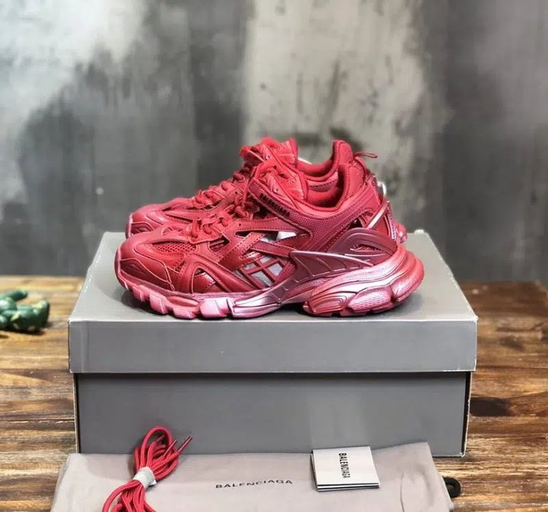Balenciaga Track2 Red 6 e1658239417795 800x748