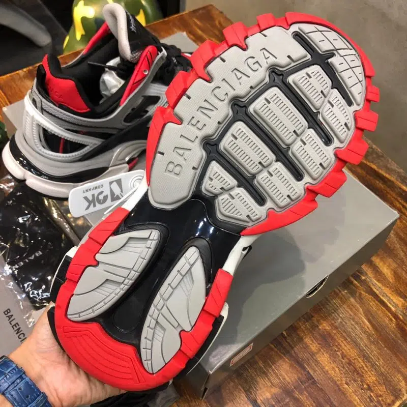 Balenciaga Track2 Red Grey Black 7 800x800 Balenciaga Track2 Red Grey Black 7 800x800