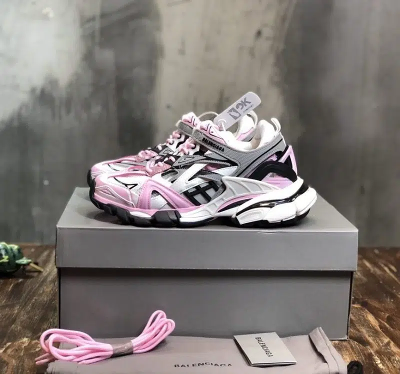 Balenciaga Track2 White Pink 9 e1658199440131 800x748 Balenciaga Track2 White Pink 9 e1658199440131 800x748