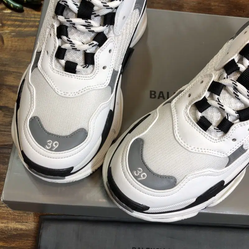 Balenciaga Triple S Sneaker Black Grey 6 800x800