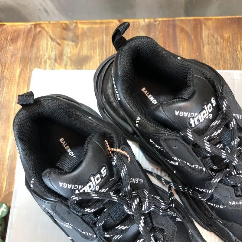 Balenciaga Triple S Sneaker Black white logo 5 800x800