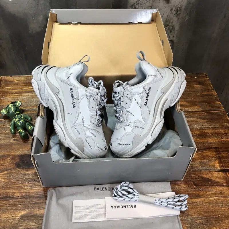 Balenciaga Triple S Sneaker Grey logo 3 800x800 Balenciaga Triple S Sneaker Grey logo 3 800x800