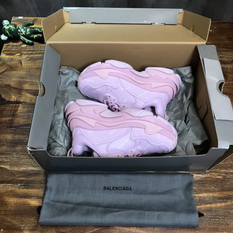 Balenciaga Triple S Sneaker Pink white logo 2 800x800