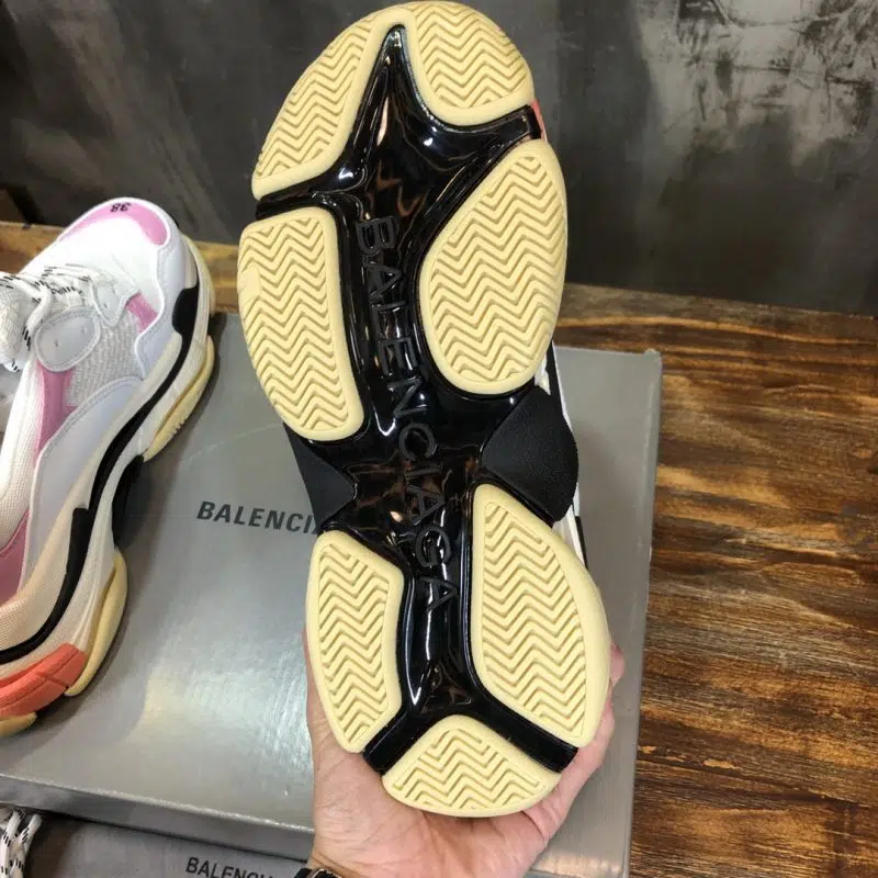 Balenciaga Triple S Sneaker White Pink Oranage 4 800x800 Balenciaga Triple S Sneaker White Pink Oranage 4 800x800