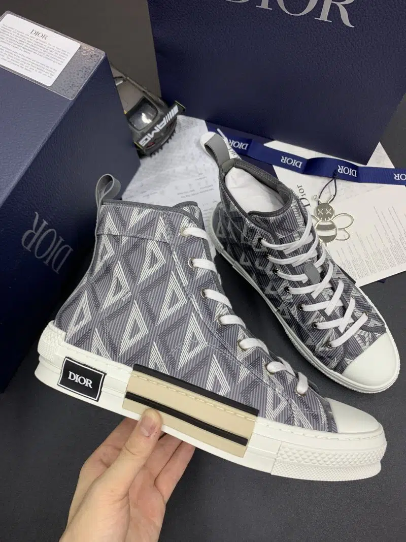 DIOR B23 High All black Logo 2 1 800x1067 DIOR B23 High All black Logo 2 1 800x1067