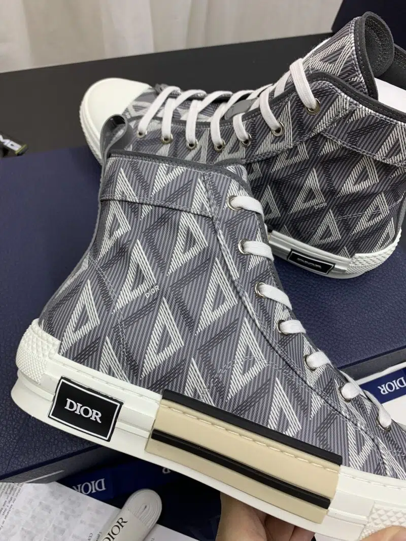 DIOR B23 High All black Logo 3 1 800x1067 DIOR B23 High All black Logo 3 1 800x1067