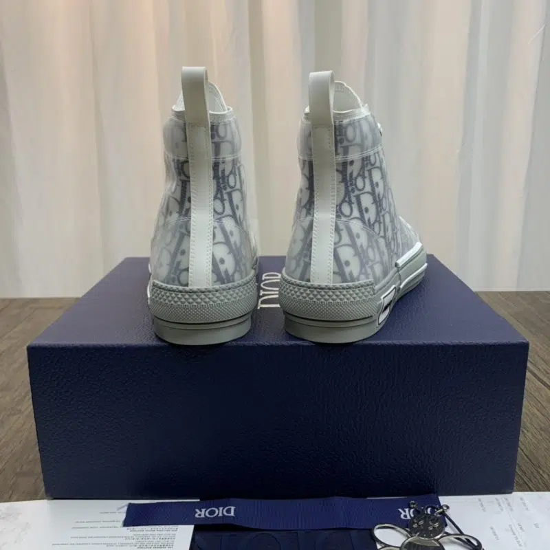 DIOR B23 High Grey Oblique 4 800x800 DIOR B23 High Grey Oblique 4 800x800