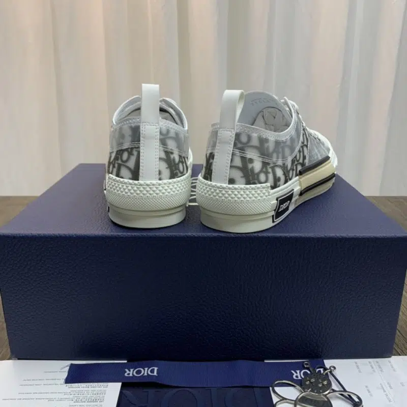 DIOR B23 Low Oblique 3 800x800