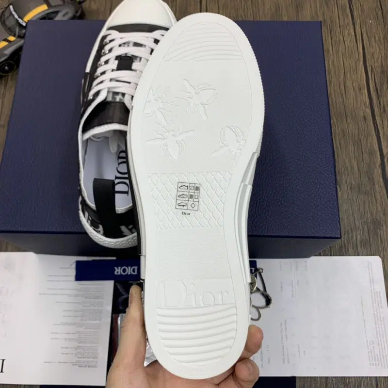 DIOR B23 Low Oblique Black White 2 800x800
