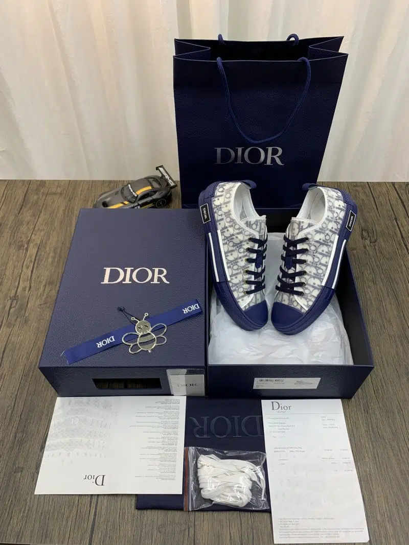 DIOR B23 Low Oblique Blue 2 800x1067