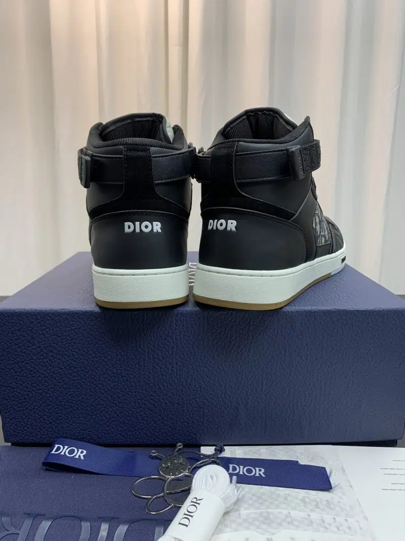 DIOR B27 High Top Sneaker Black Logo 3 800x1067