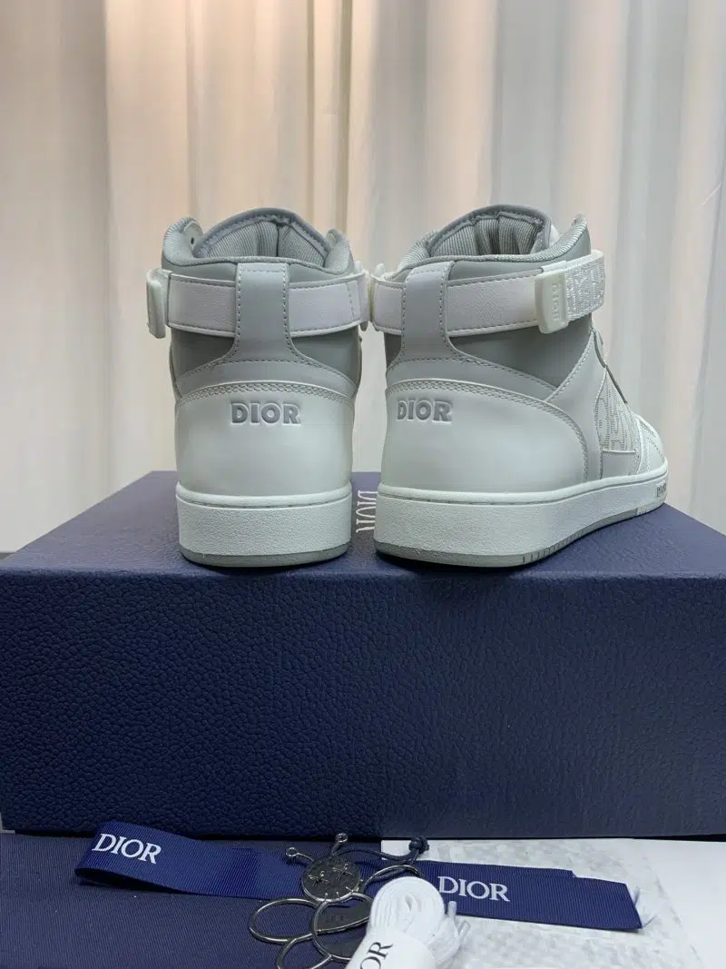 DIOR B27 High Top Sneaker White Logo 5 800x1067