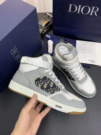 DIOR B27 Low Top Sneaker All Black Logo 7 1 800x1066