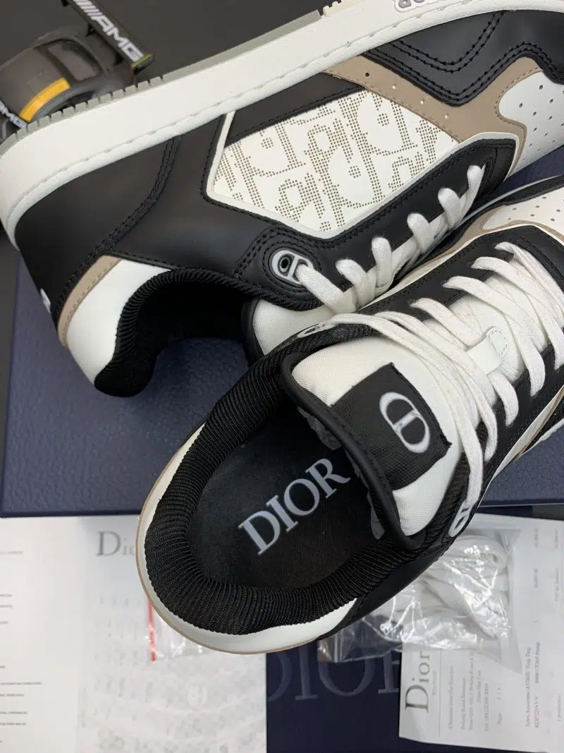 DIOR B27 Low Top Sneaker Black Brown Logo 9 800x1067
