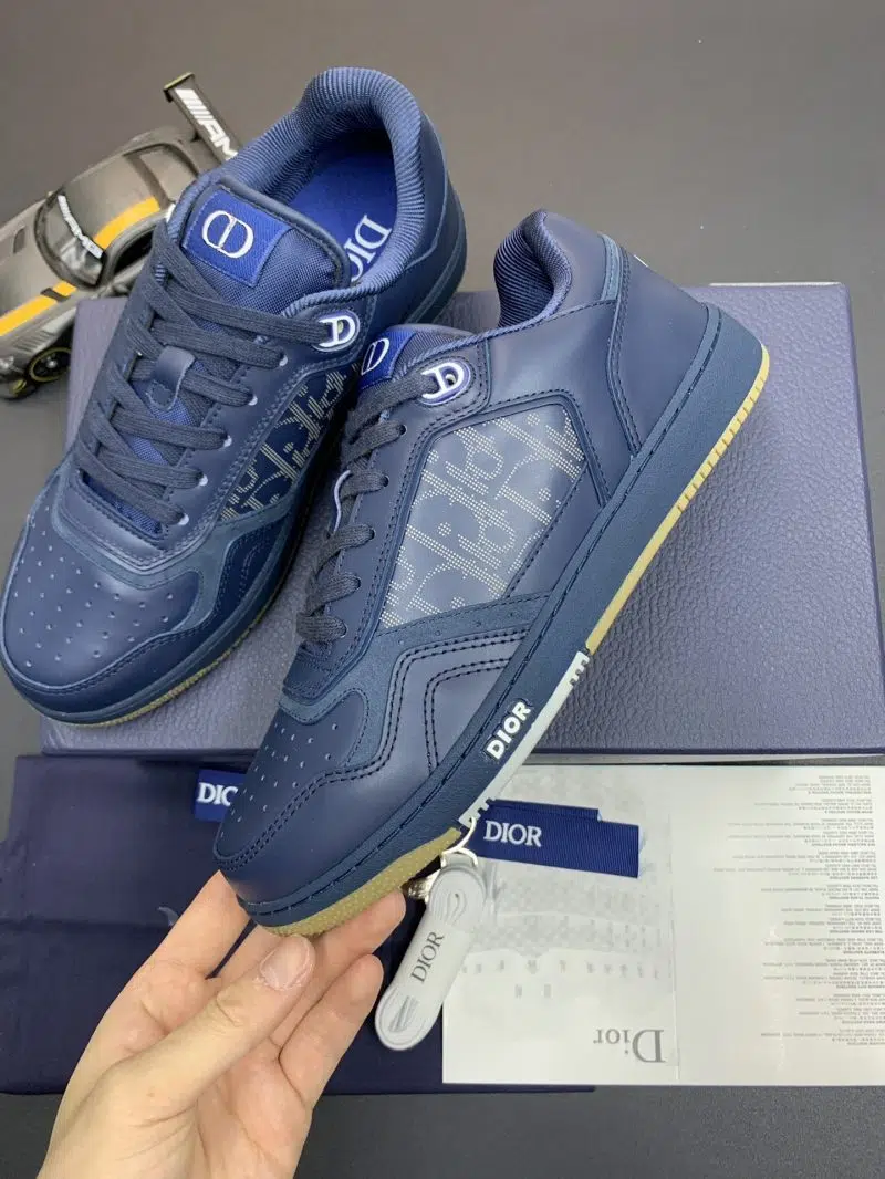 DIOR B27 Low Top Sneaker Blue Logo 3 800x1066