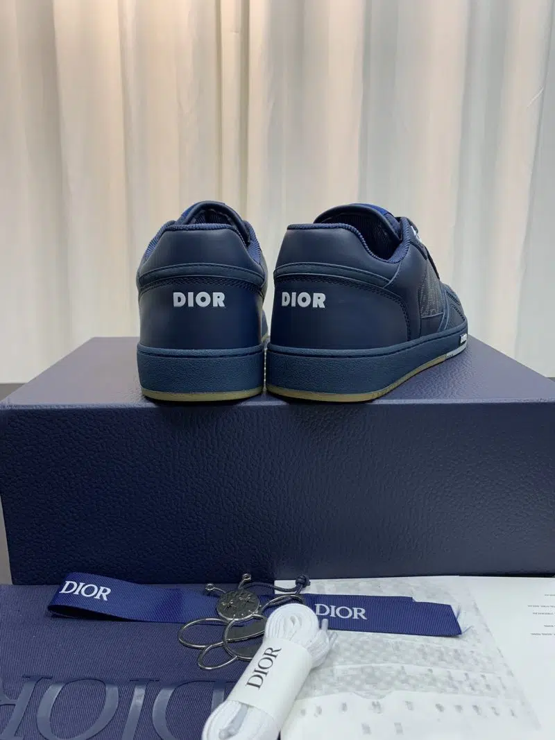 DIOR B27 Low Top Sneaker Blue Logo 9 800x1067