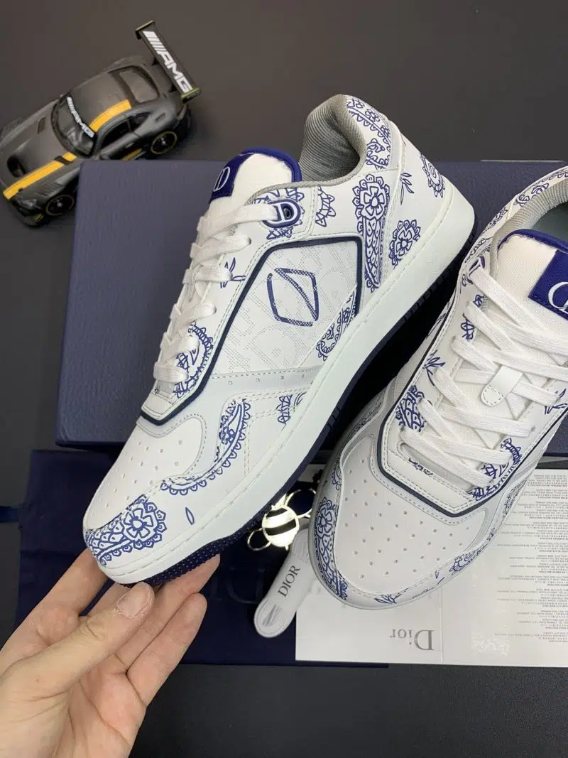 DIOR B27 Low Top Sneaker Blue Paisley 4 800x1067