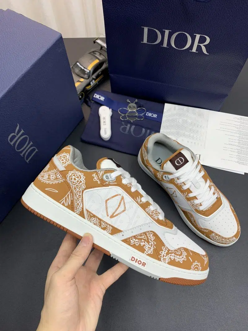 DIOR B27 Low Top Sneaker Brown Paisley 5 800x1067