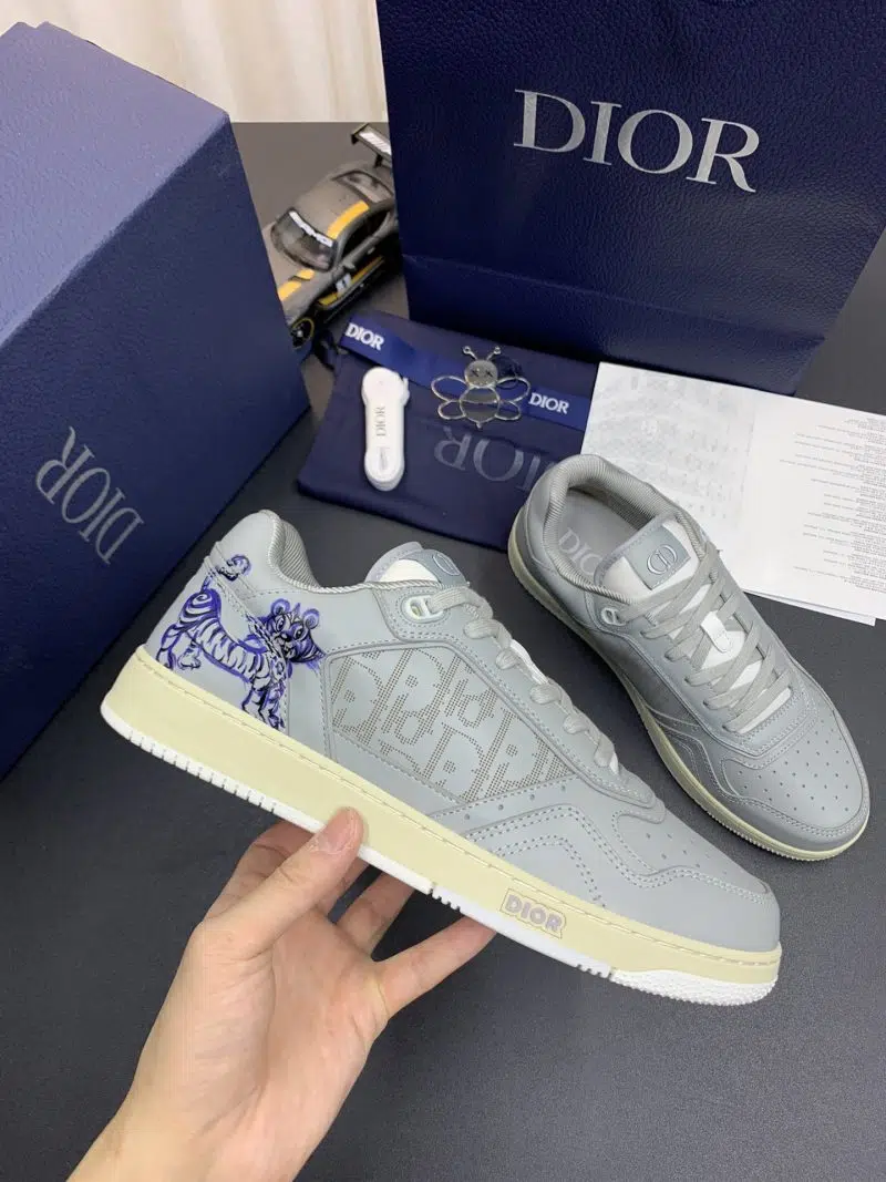 DIOR B27 Low Top Sneaker Grey Tiger 2 800x1067
