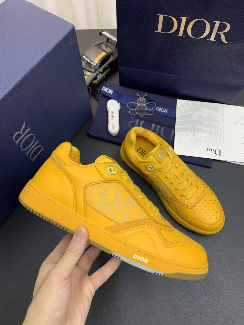 DIOR B27 Low Top Sneaker Orange 3 800x1067