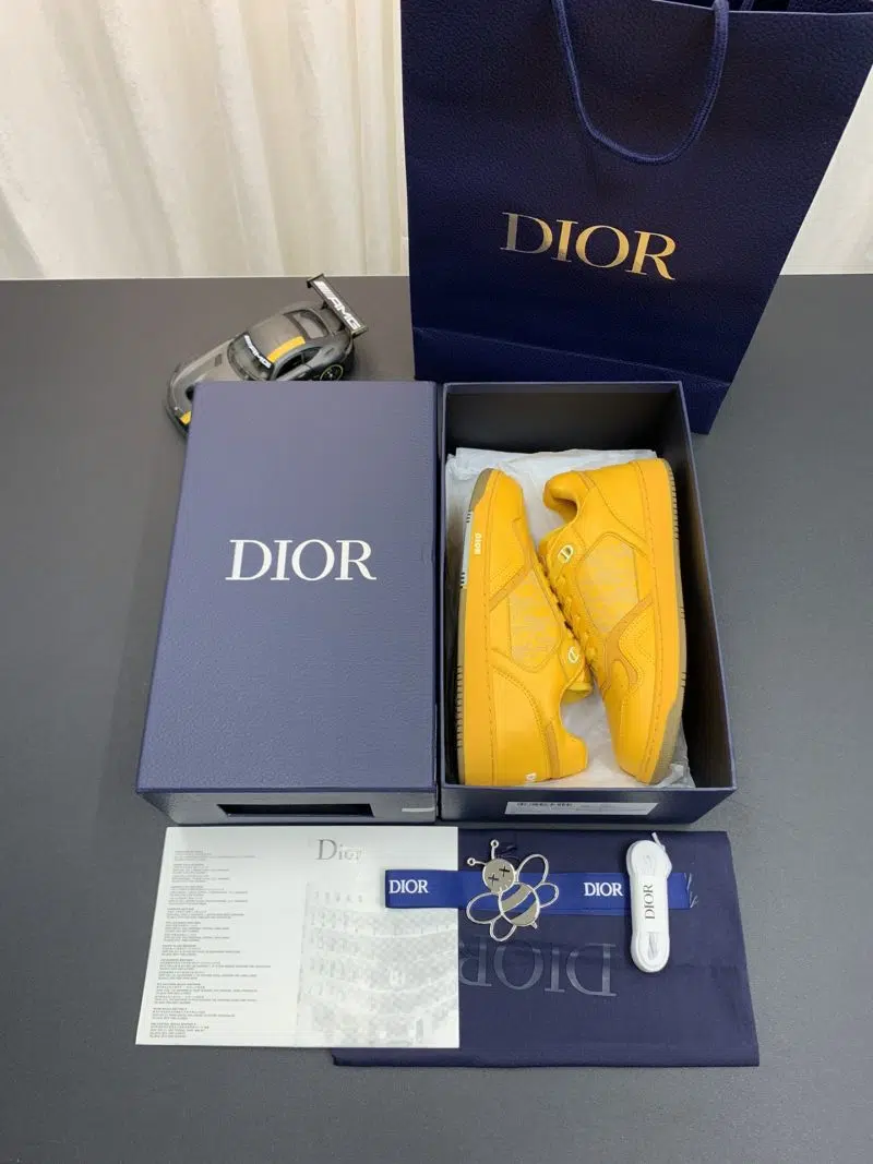 DIOR B27 Low Top Sneaker Orange 8 800x1067