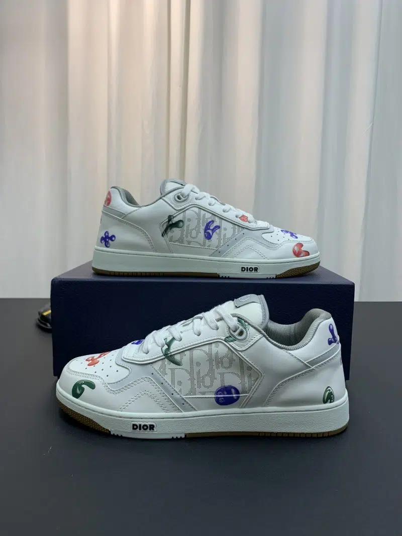 DIOR B27 Low Top Sneaker Shapes 7 800x1067
