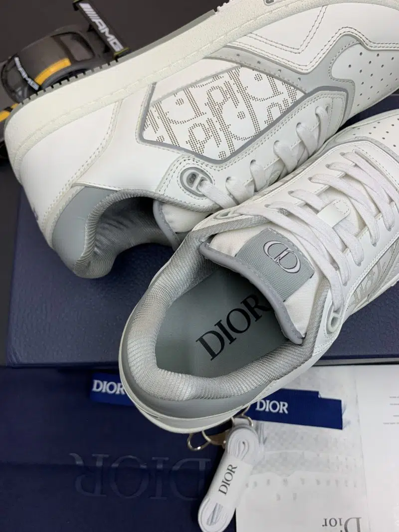 DIOR B27 Low Top Sneaker White Grey 6 800x1066