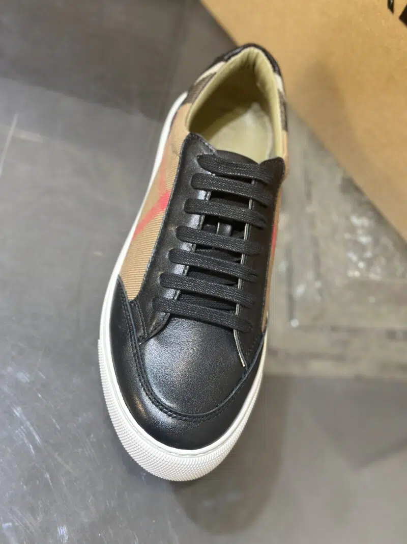burberry sneaker 2 3 800x1067 burberry sneaker 2 3 800x1067