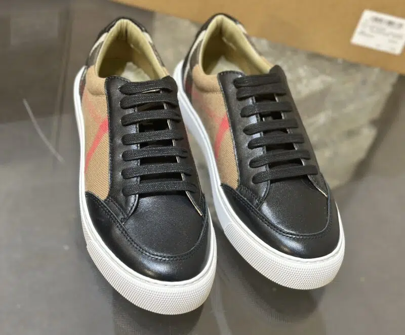 burberry sneaker 4 3 800x662 burberry sneaker 4 3 800x662