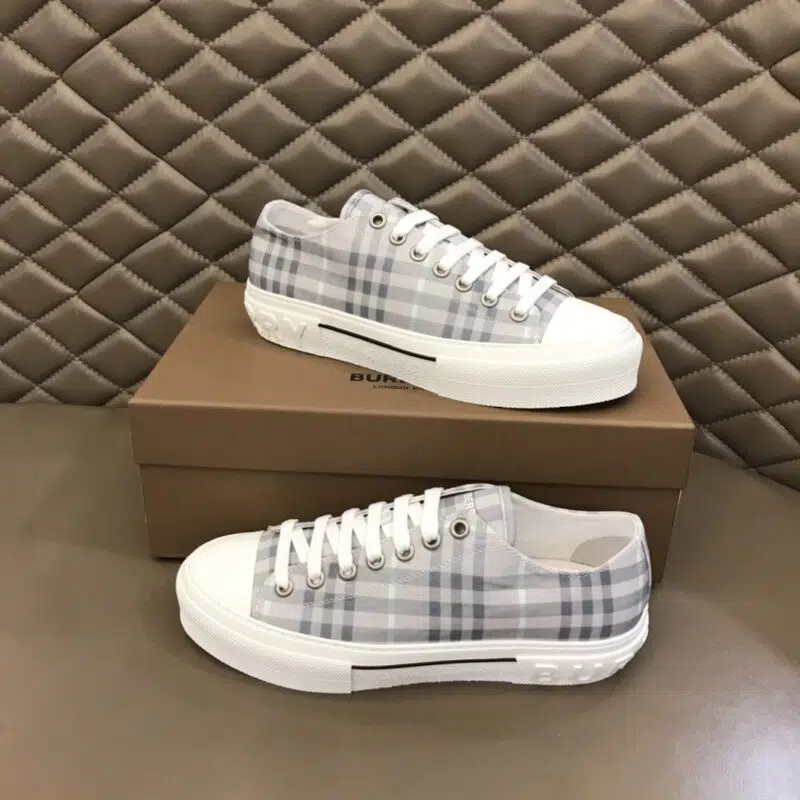 burberry sneakers 2 2 800x800