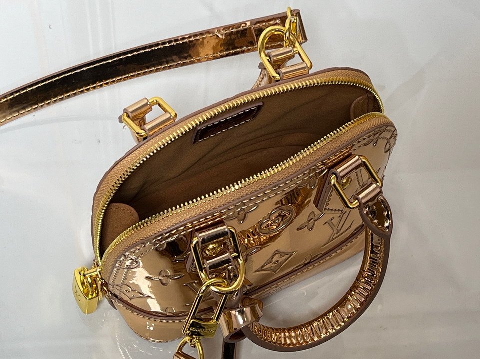 Alma 827717 18x12x8cm ss18 2013033 Alma 827717 18x12x8cm ss18 2013033