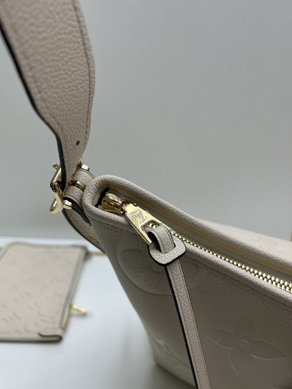 CarryAll M46288 29 5x24x12cm jj17 1674998 CarryAll M46288 29 5x24x12cm jj17 1674998