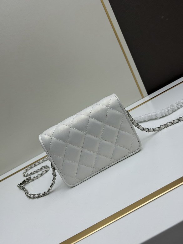 Chanel 3357 17x11x4cm ww43 1271381 Chanel 3357 17x11x4cm ww43 1271381
