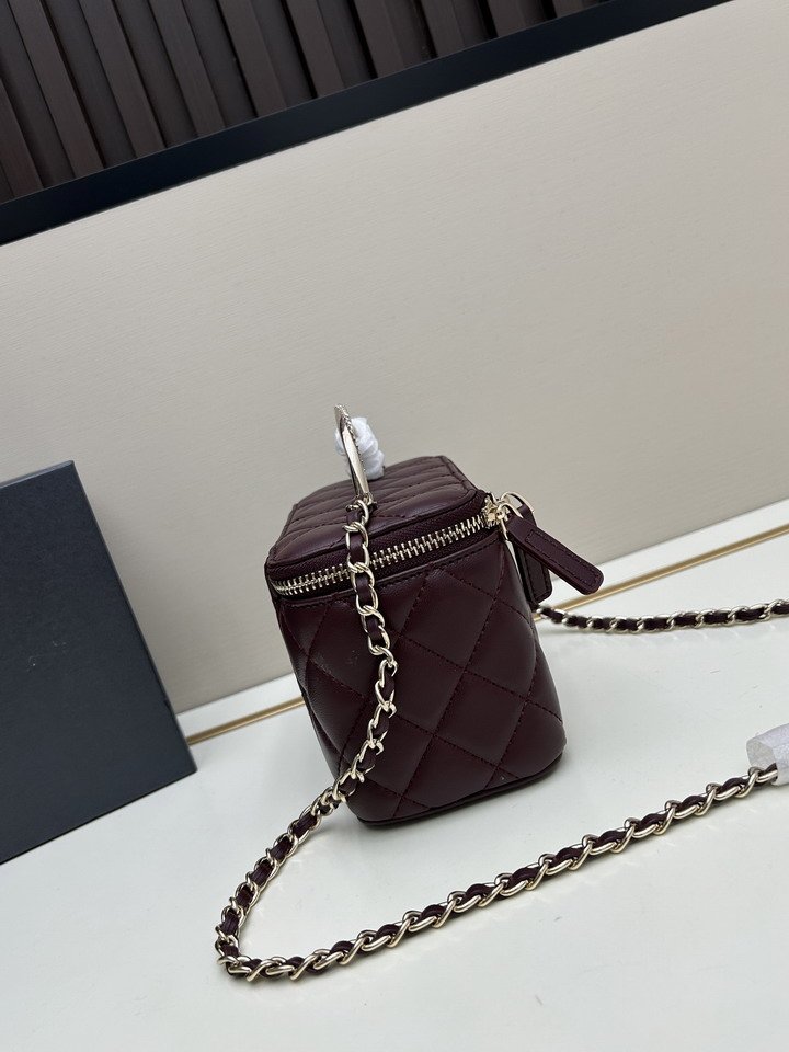 Chanel 33823 18x11x8cm jj12 1980577 Chanel 33823 18x11x8cm jj12 1980577